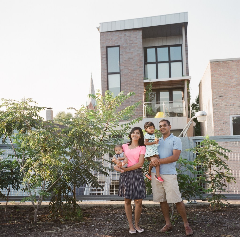 Family Portraits in Chicago by Dottie Brackett