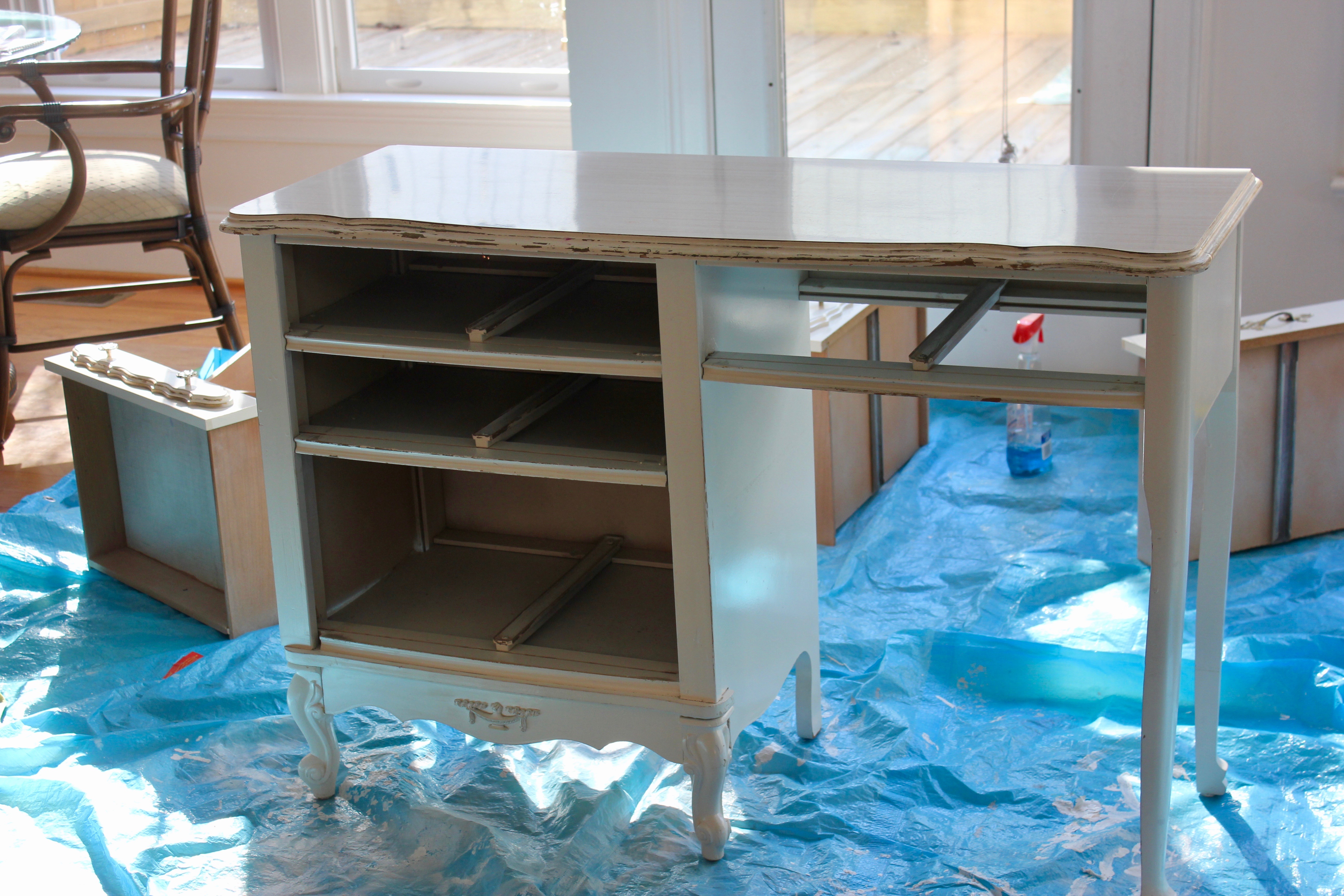 Vintage Vanity Makeover. Furniture