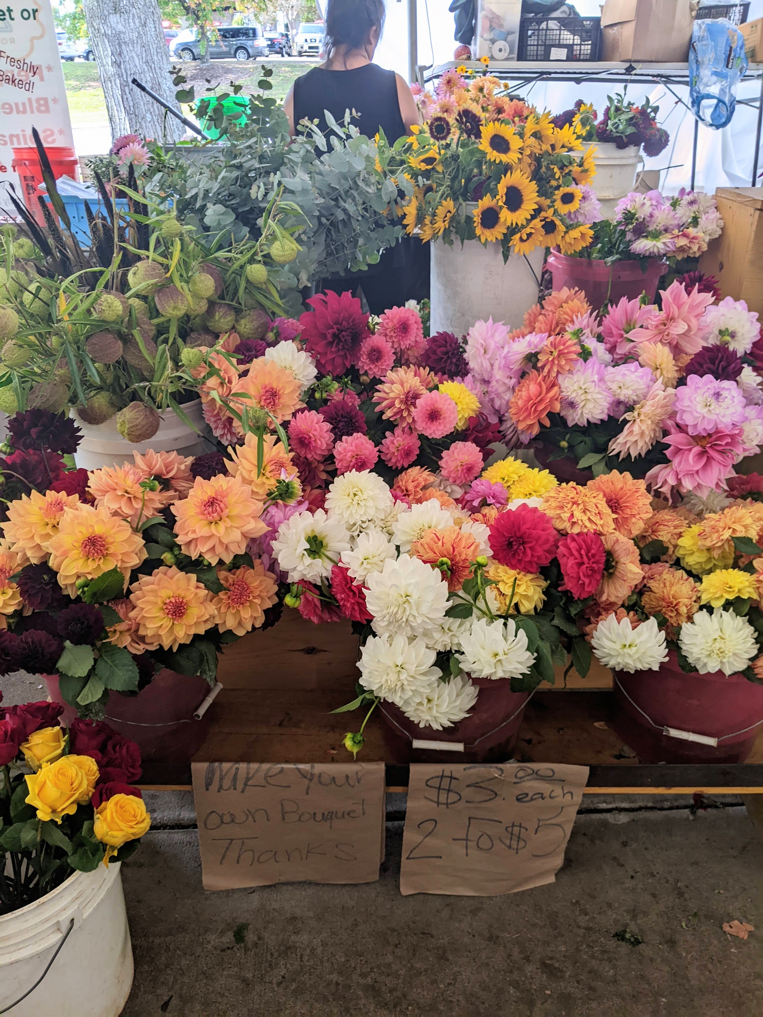 Meet me @ the Farmers Market